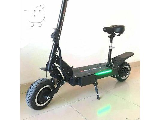 Ηλεκτρικό σκούτερ 5600w / 60v Δύο τροχούς 11in. Αναδιπλώνεται εκτός δρόμου...
